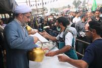 توزیع روزانه ۶ هزار پرس غذای گرم بین زائران اربعین در مهران