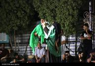 اجرای نمایش های آیینی کانون «انصارالمهدی (عج)» فارسان در راهپیمایی اربعین حسینی