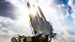 موشک‌های جدید پدافند هوایی سپاه رونمایی شد/ برد سوم خرداد به ۲۰۰ کیلومتر رسید