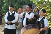 عکس|بازدید معاون فرهنگی وزیر فرهنگ و ارشاد اسلامی از کتابخانه حاج عیسی رضایی