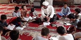 برگزاری کلاس های قرآنی نسل جوان را به مسجد جذب می کند