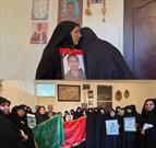 مادران شهدای امنیت و دوران دفاع مقدس در منزل شهید عجمیان گردهم آمدند