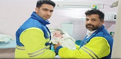 تولد نوزاد عجول در پایگاه اورژانس مرکزی آران و بیدگل