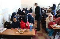 توزیع صبحانه گرم میان ۸۰۰ دانش آموز دختر حاشیه شهر زاهدان