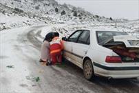 امدادرسانی به ۱۵ خانواده در راه مانده برف و کولاک گلستان