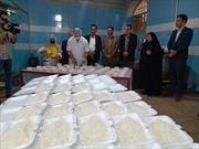 توزیع بیش از ۴۰۰ هزار وعده غذای گرم طبخ شده در آشپزخانه های مهدوی کرمان