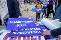 تهدید مسلمانان و توهین به پیامبر (ص) در مقابل مسجد «تورنتو» / رهبران مسلمانان خواستار توقف اسلام هراسی شدند