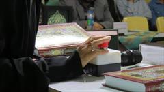اجرای مسابقه قرآنی به سبک برنامه‌های تلویزیونی ابتکار بچه مسجدی‌های لارستان