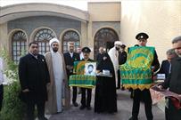 خانواده‌های معزز شهدا به دیدار خادمان آستان قدس رفتند+تصاویر