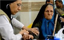 ارائه خدمات رایگان درمانی در اردوی جهادی پزشکان جهرمی