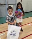 شادی کودکان در  لندن «کانادا» با دریافت هدیه های اعیاد قربان تا غدیر