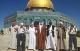 اقامه نماز صدها فلسطینی در مسجدالاقصی