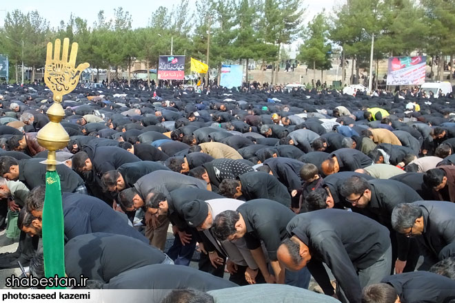 نماز ظهر عاشورا در بندر مرزی آستارا اقامه شد 