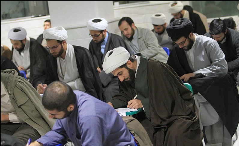 طلاب باید به ادبیات  عرب مسلط باشند/المپیاد ادبیات عرب ویژه طلاب اصفهان برگزار می شود