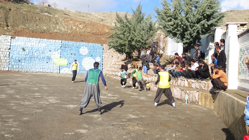 برگزاری فوتبال جام محرم در روستای خانقاه گلین سنندج 