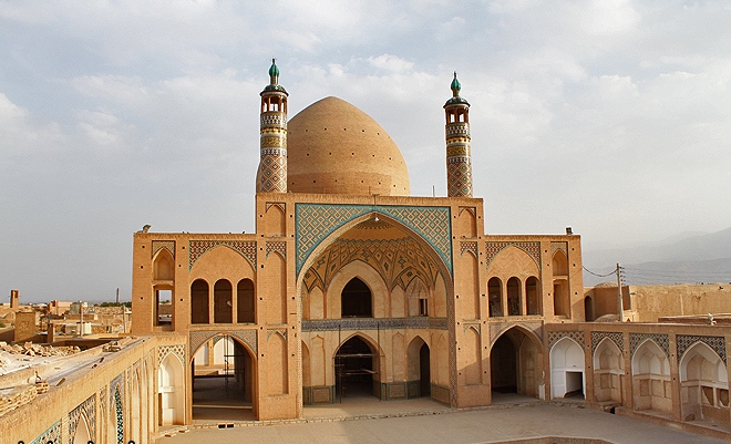 مسجد آقا بزرگ؛ باشکوه ترین و زیبا ترین مسجد دوره  قاجار