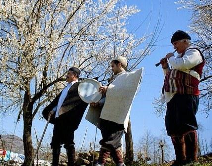 گرد و غبار فراموشی بر آیین های نوروزی گیلان 