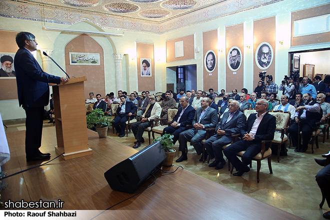     ۵۰۰ هنرمند در زمین خریداری شده خانه هنرمندان در منطقه ۲۲ صاحب خانه می شوند      