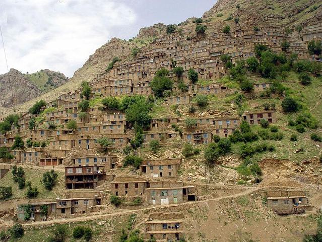 برگزاري جشنواره هاي  مختلف گردشگري در كردستان