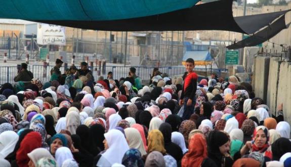 اقامه نماز جمعه ۳۵۰ هزار فلسطینی در مسجدالاقصی