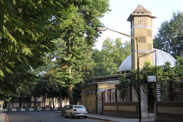 خیابانی بدون مسجد/ اینجا صدای اذان به گوش نمی‌رسد