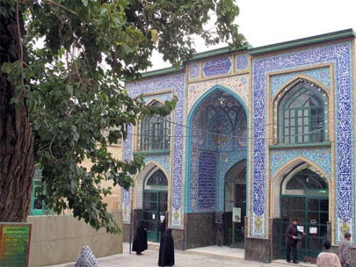 برگزاری مشاوره های تخصصی در آستان مقدس شاهزاده حسین (ع) همدان