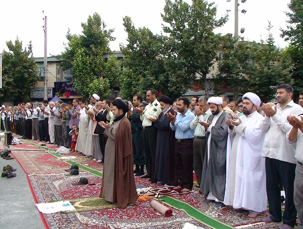 عیدفطر عید سبکباری و خروج از گناهان بزرگ/ پیروزی هسته ای متعلق به همه ملت ایران است  