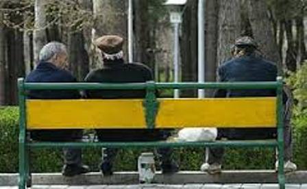 شهروندان بالای ۶۰ سال تبریزی برای اخذ کارت منزلت اقدام کنند