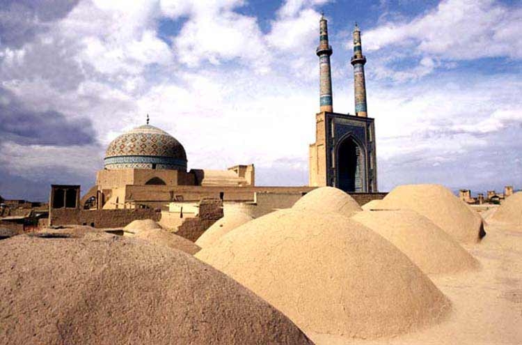 معماری و تزئین مساجد در دوره اسلامی 