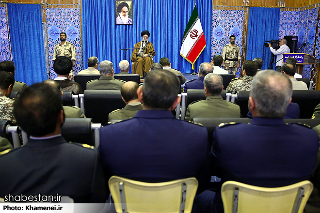 تصور این که اگر ملاحظه دشمن را بکنیم، دشمنی‌ها کم می شود نادرست است