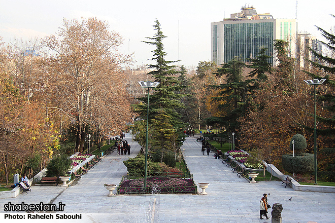   برپایی ایستگاه گردشگری نوروزی در  پارک ملت/ارائه ی خدمات گردشگری نوروزی در میدان ونک 