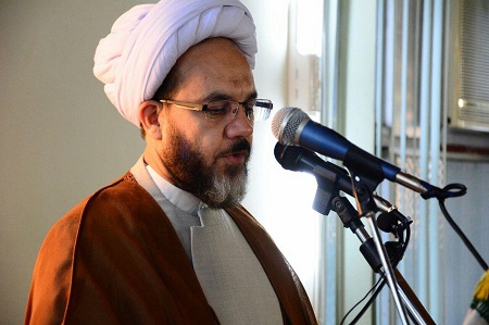 مشکلات امروز دنیای اسلام ناشی از نفوذ دشمن است