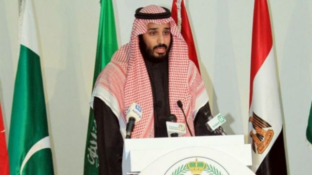 ایندیپندنت: محمد بن سلمان فردی ساده و خرفت است که با آتش بازی می کند