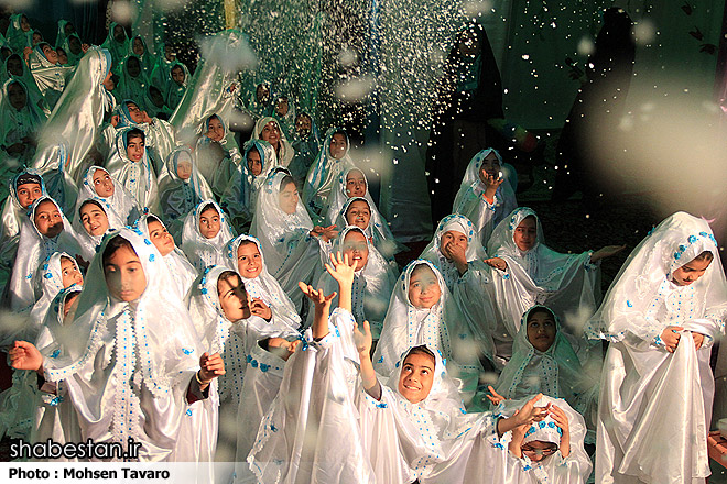 بیش از ۴ هزار و ۸۰۰ دانش آموز دختر، سن تکلیف خود را جشن گرفتند