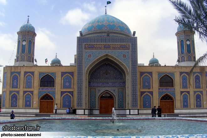 خورشیدی در دل گلشن/ میقات رضا وادی عشق و شور است