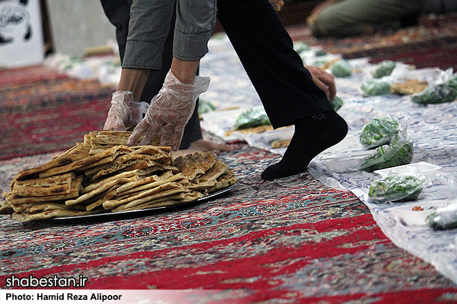 برپایی ۱۰۰ سفره افطاری ساده در بقاع متبرکه کردستان