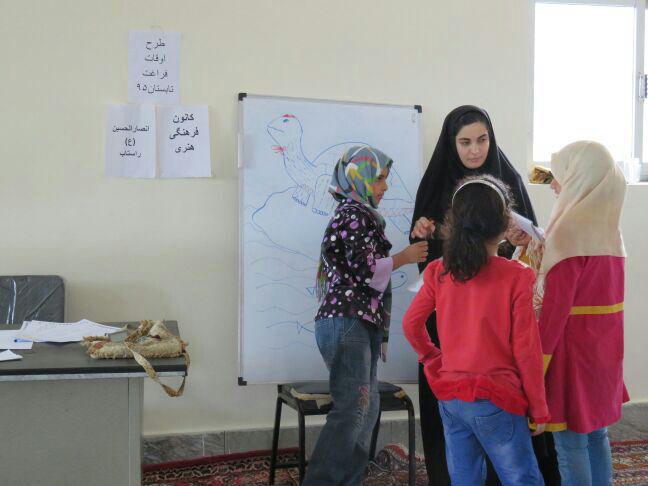 برگزار کلاس های طرح اوقات فراغت «آسمانی ها» در کانون فرهنگی هنری انصارالحسین (ع) روستای راستاب