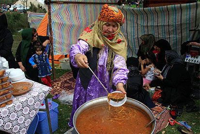 جشنواره ملی آش و غذاهای سنتی نیر برگزار می شود