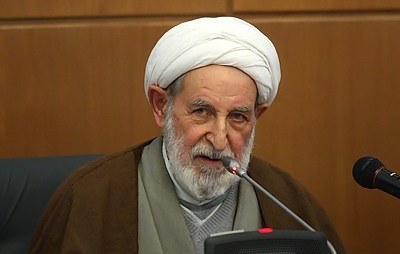 لزوم گسترش حوزه انقلابی در جامعه/برخی به بهانه استقلال حوزه، تفسیرهای اشتباه مطرح می کنند