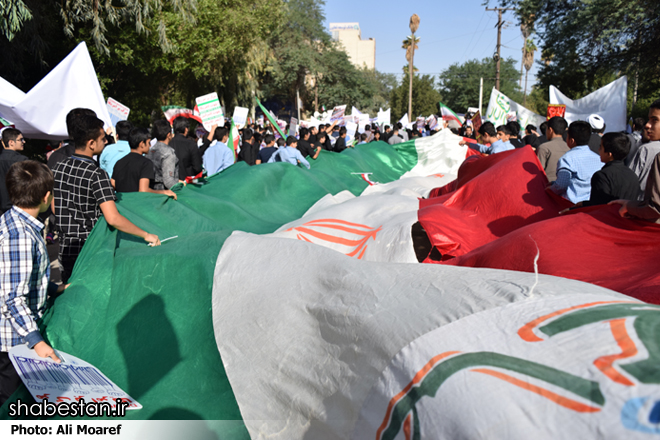 راهپیمایی ۱۳ آبان با ایمان و اعتقادات ملت ایران پیوند ناگسستنی دارد