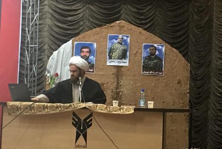 شهدای مدافع حرم قهرمانان ملی و دینی هستند