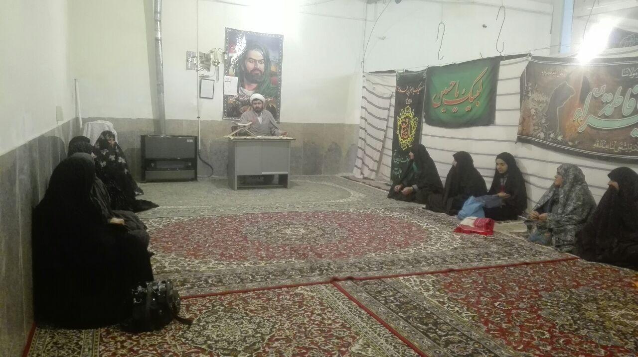 کلاس آموزشی « سبک زندگی اسلامی» در مسجد امام حسین (ع) روستای امام قیس برگزار شد