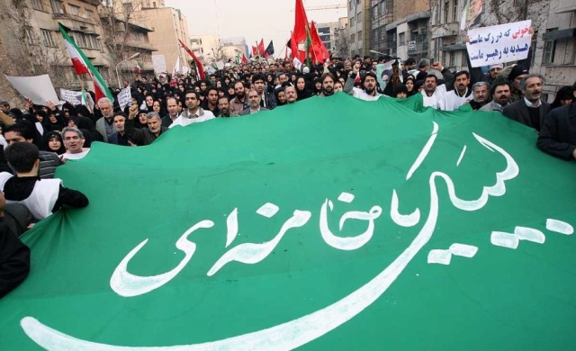 حماسه ۹ دی صف آرایی جبهه انقلاب در برابر جبهه استکبار بود /۹ دی روز میثاق دوباره مردم با ولایت 