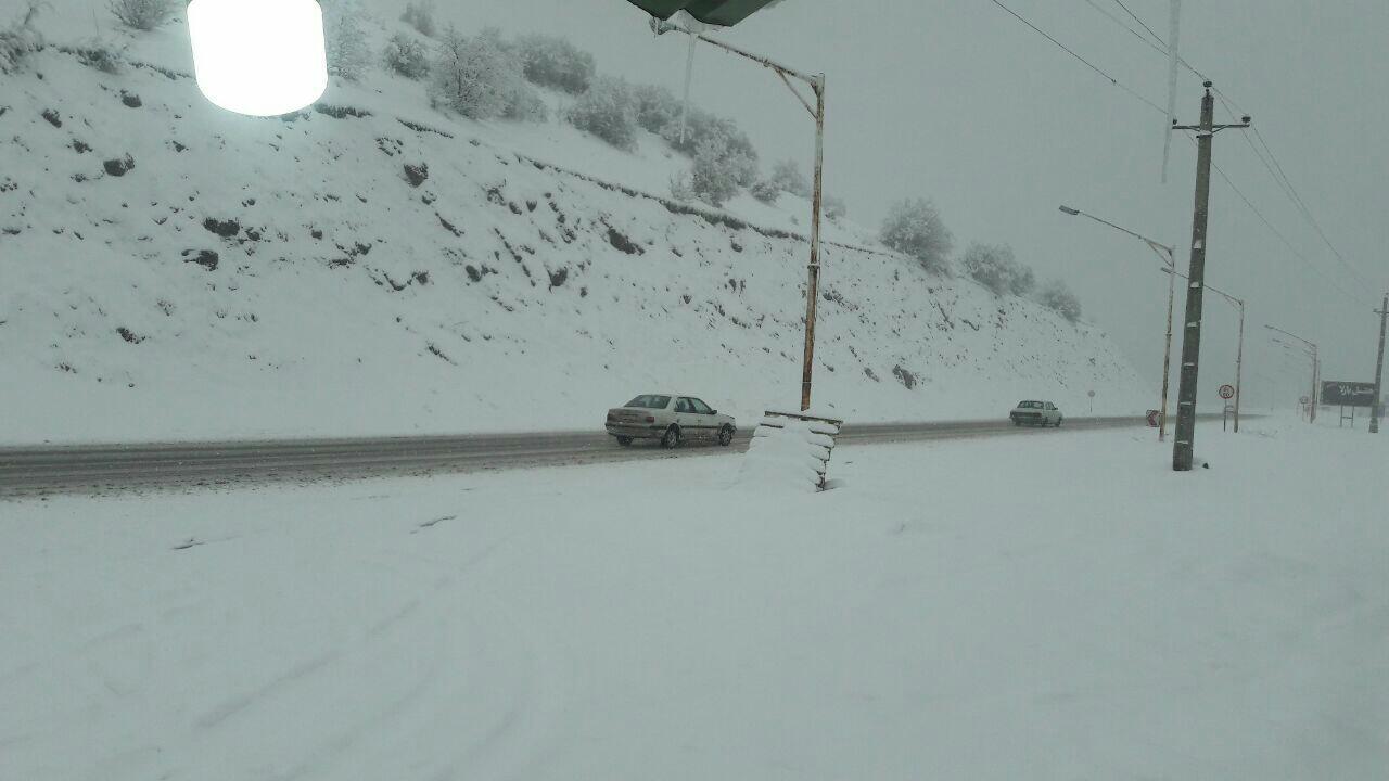 مسدود شدن راه ۳ روستای کوهستانی بندر آستارا