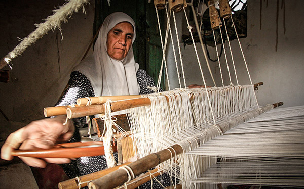 ثبت جهانی روستای خراشاد در حوزه حوله بافی پیگیری می شود