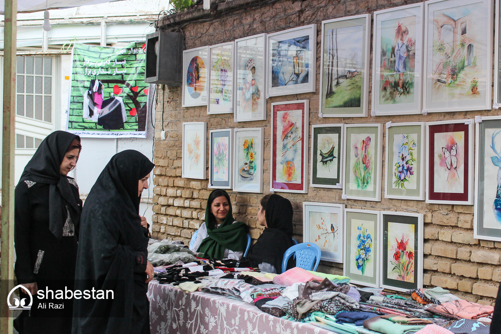 برپایی بازارچه خیریه دستان مهربانی با هدف رسیدگی به بیماران تالاسمی