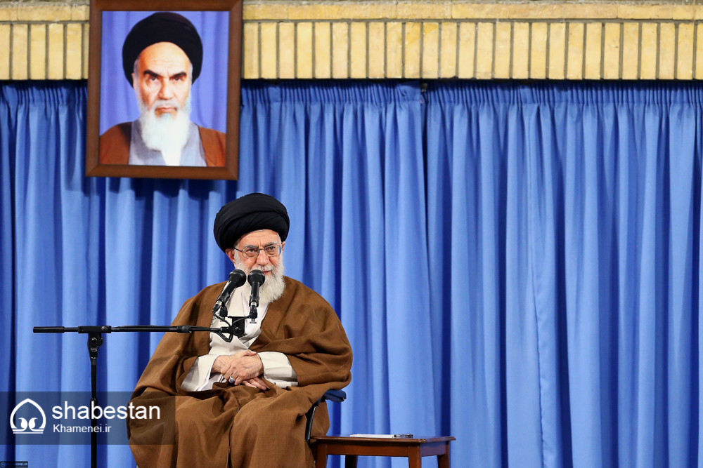 سخنزانی رهبر انقلاب در مراسم بزرگداشت ارتحال امام خمینی (ره)