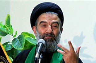 تدابیر امام خمینی(ره) مانع از انحراف انقلاب شد