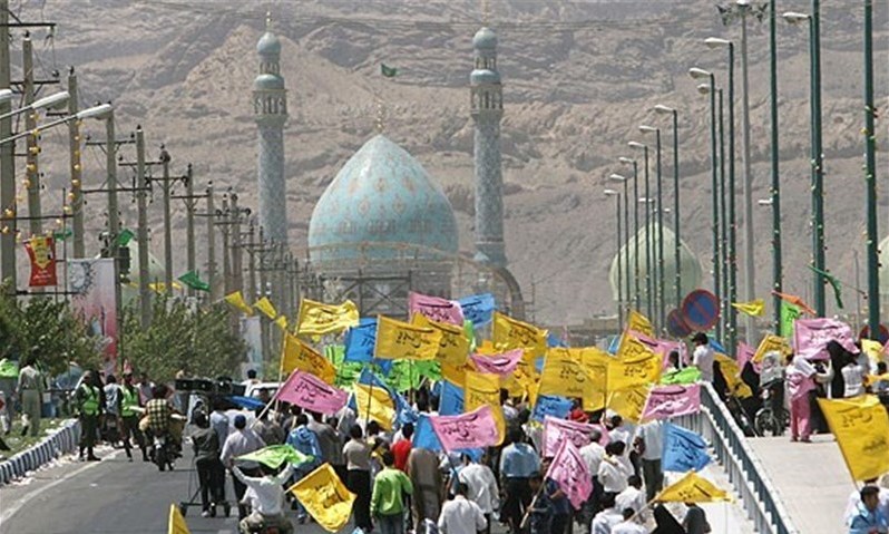 تجدید عهد «کاروان شاد غدیر»  با امام مهدی(عج)/همراهی  آیت الله مکارم با منتظران