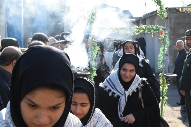 اعزام ۳۵۰ دانش آموز دختر به مناطق عملیاتی جنوب کشور